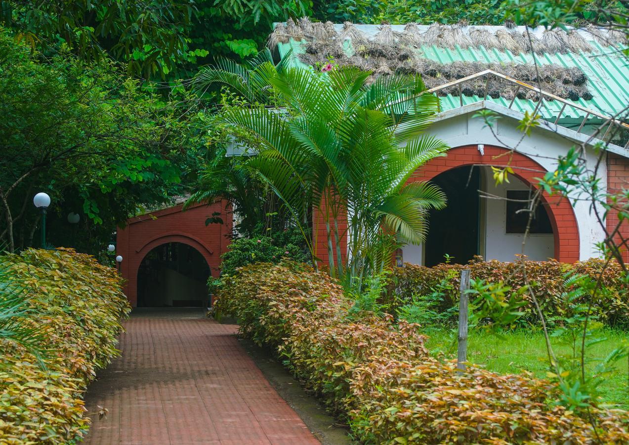 Sterling Nature Trails Sajan , Vikramgad Kudan Bagian luar foto